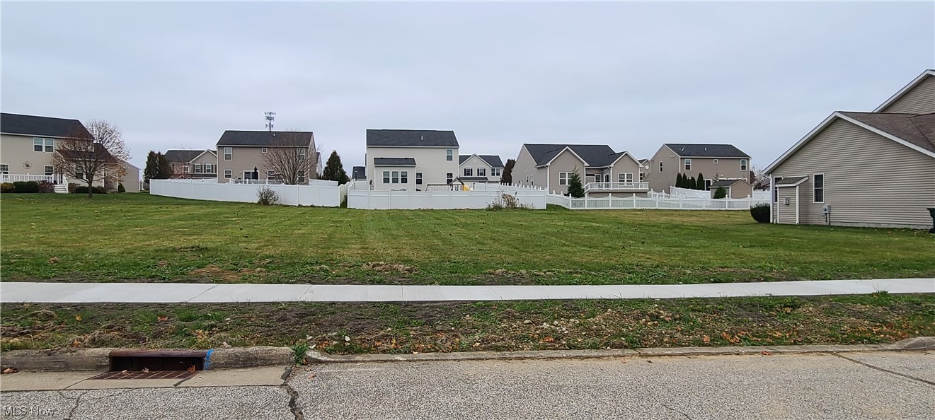 V/l Monroe Square Barberton OH 44203