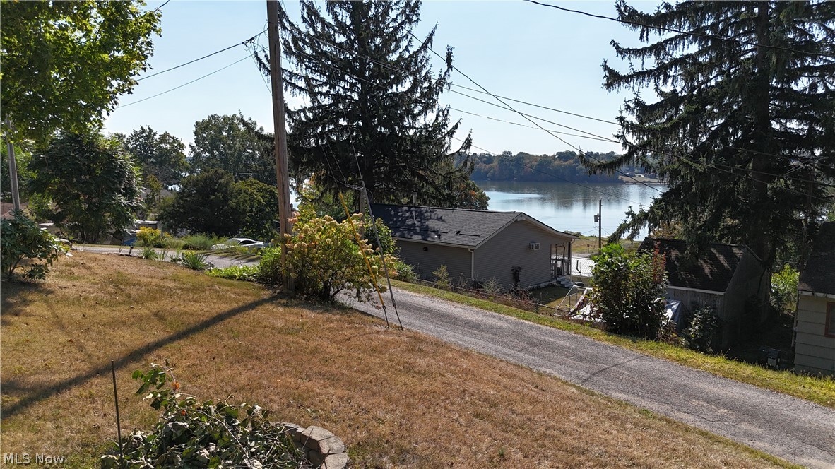 32840 Camp Drive Hanoverton OH 44423