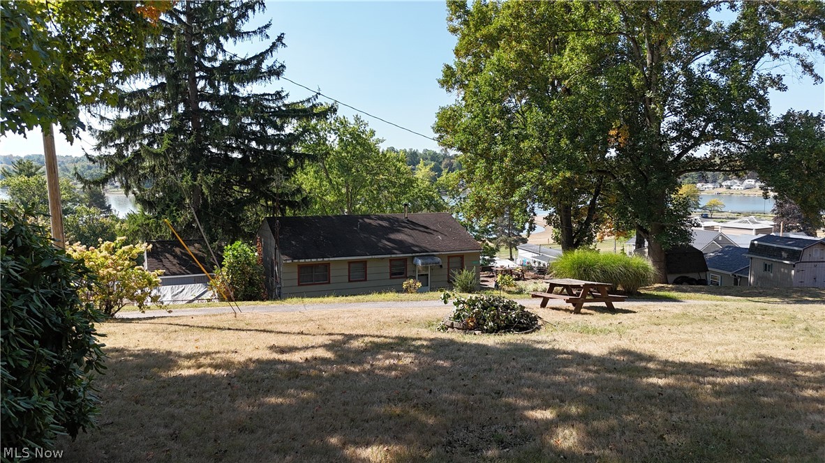 32840 Camp Drive Hanoverton OH 44423