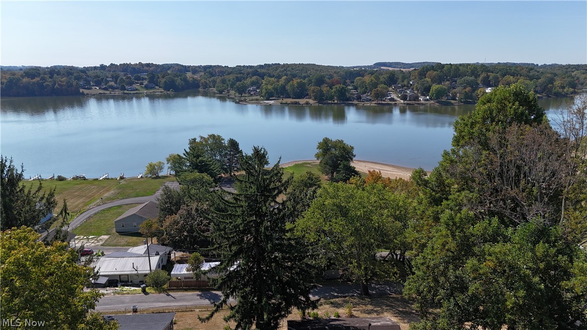 32840 Camp Drive Hanoverton OH 44423