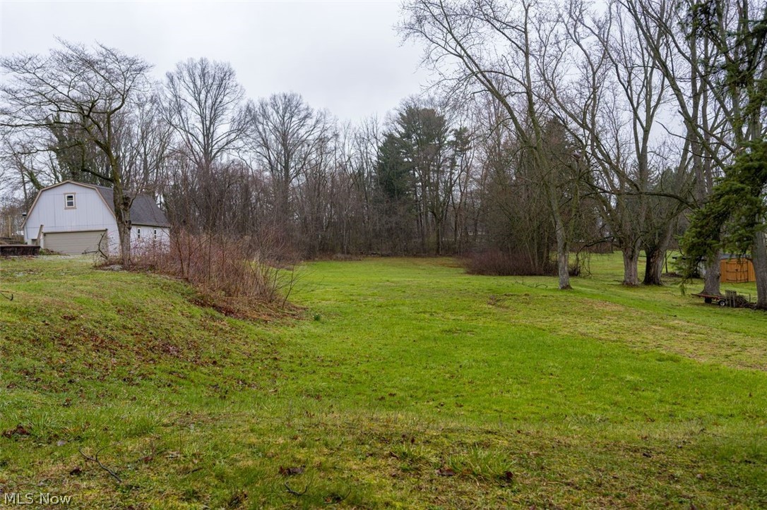 1713 Woods Road Akron OH 44306