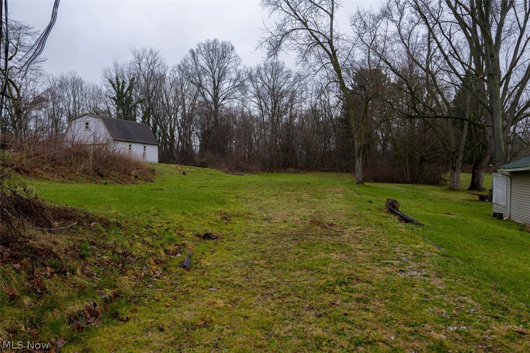 1713 Woods Road Akron OH 44306