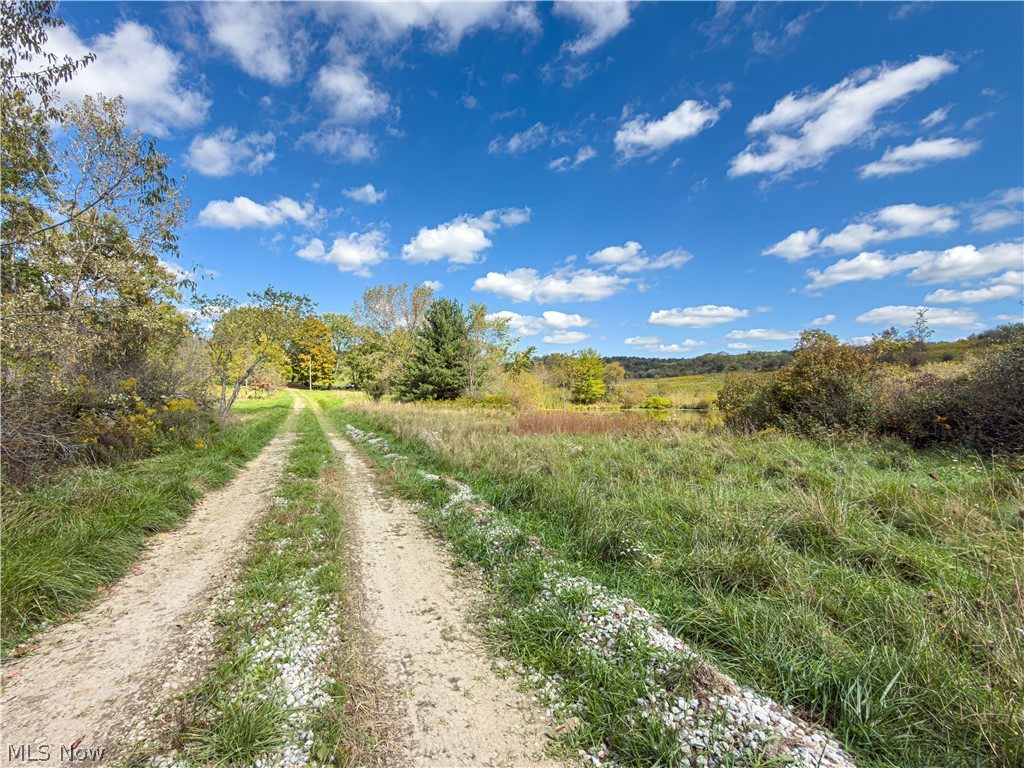 7145 Bluebird Road East Canton OH 44730