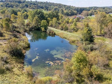 7145 Bluebird Road East Canton OH 44730