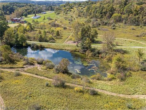 7145 Bluebird Road East Canton OH 44730