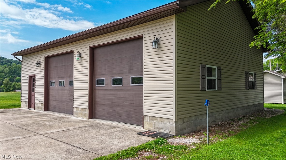 6 Gale Avenue Newport OH 45768