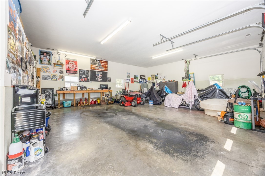 6 Gale Avenue Newport OH 45768