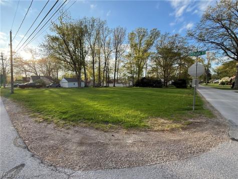 154 Tomahawk Drive Avon Lake OH 44012