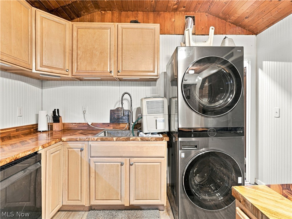 6167 County Road 14 Corning OH 43730