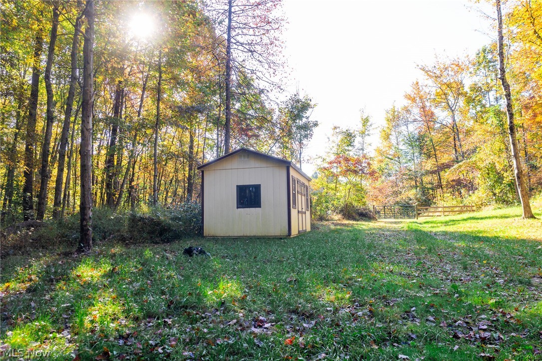6985 Brush Run Road Cambridge OH 43725