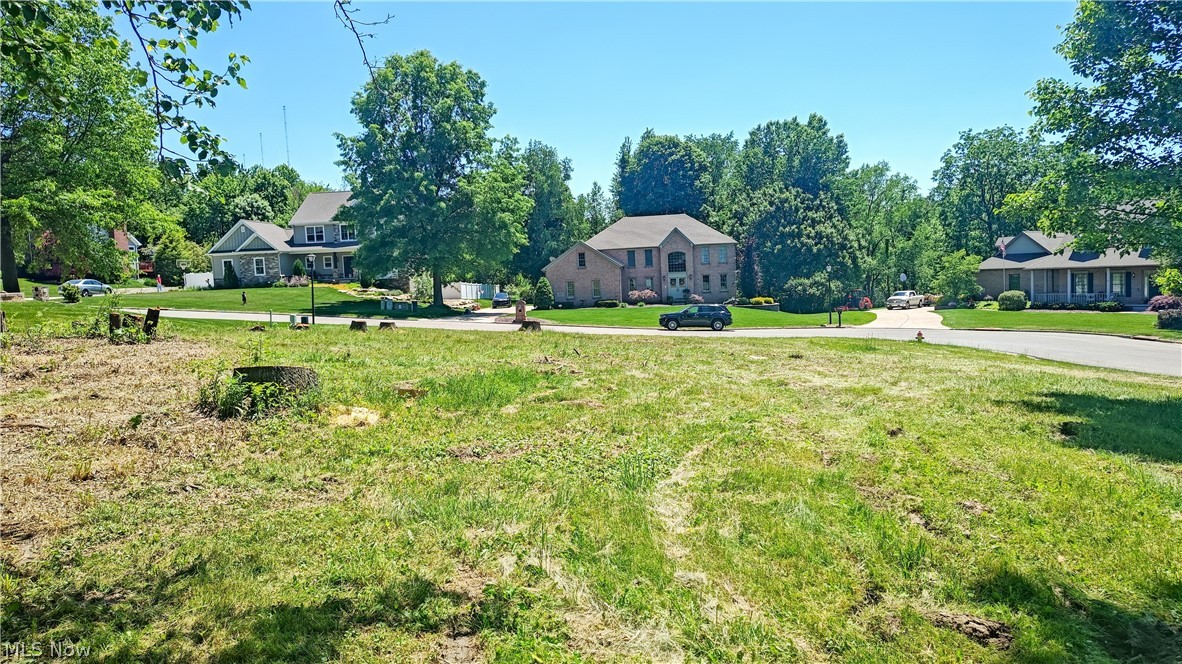 2432 Shepherds Ridge Poland OH 44514