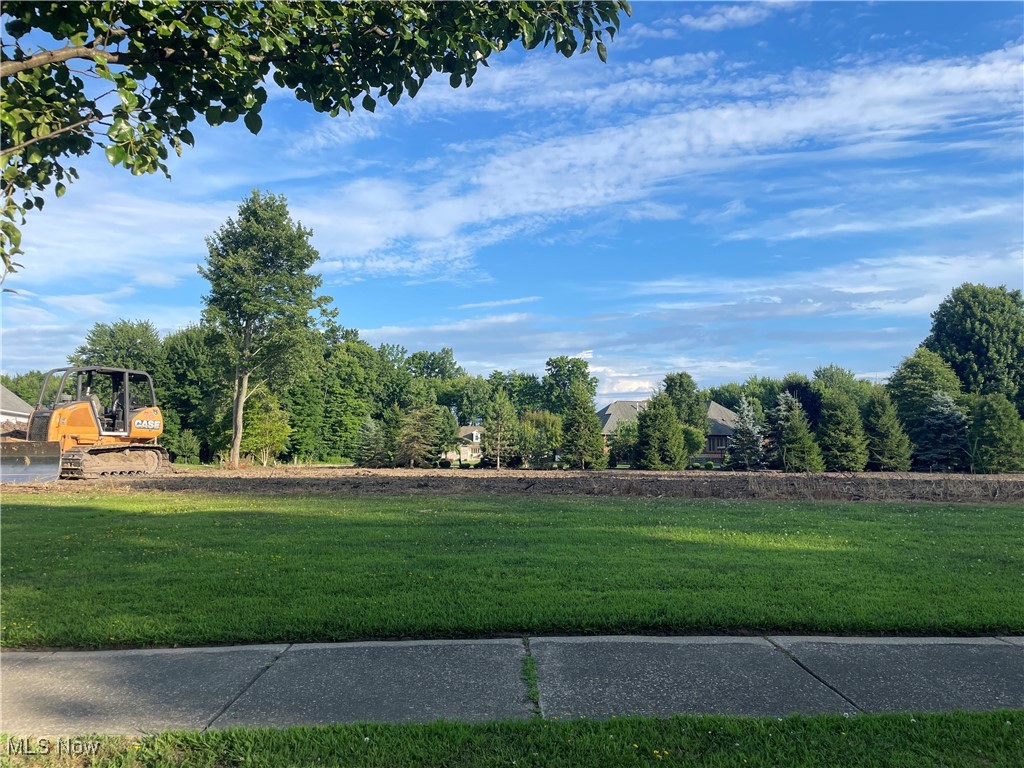 Hideout Court Ashtabula OH 44004