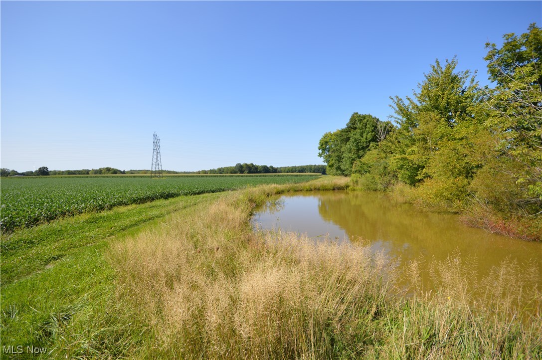 Ville Atkins Road Geneva OH 44041