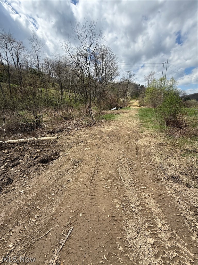 2492 Irish Ridge Road East Liverpool OH 43920