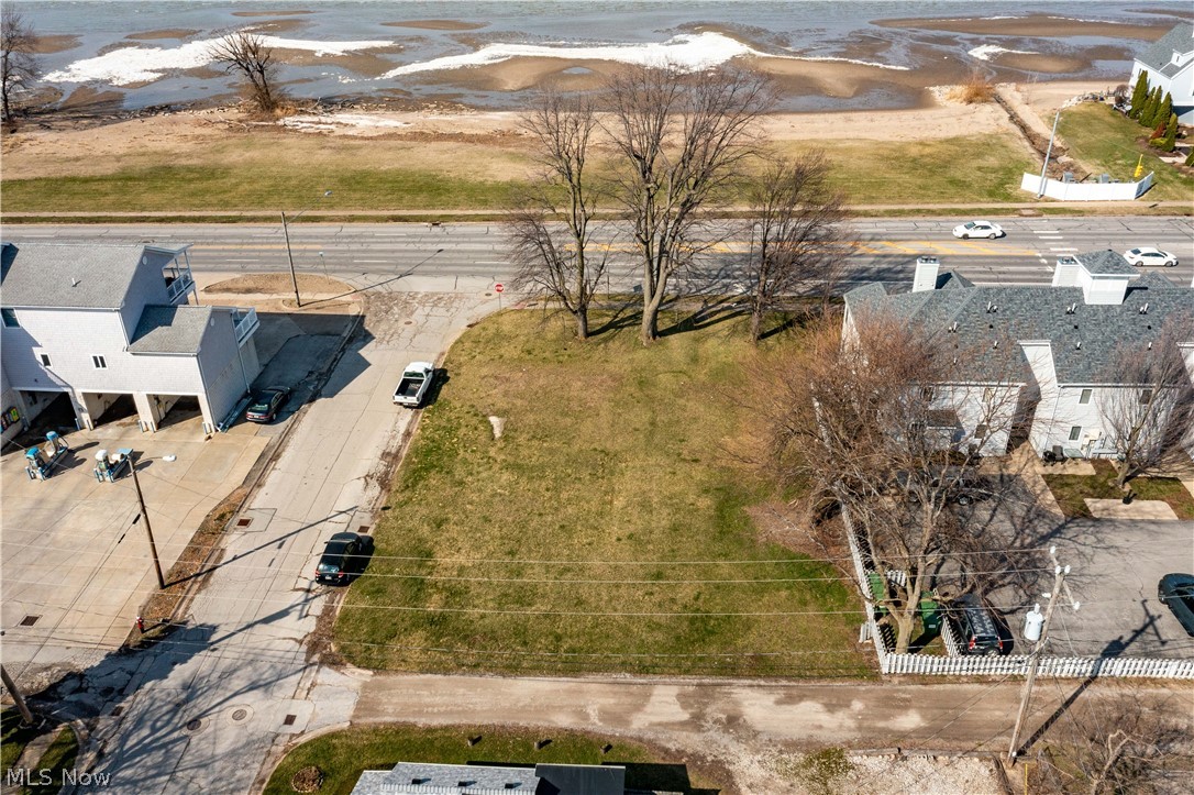 1506 E Perry Street Port Clinton OH 43452