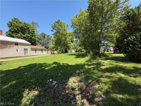 369 W North Street Wooster OH 44691