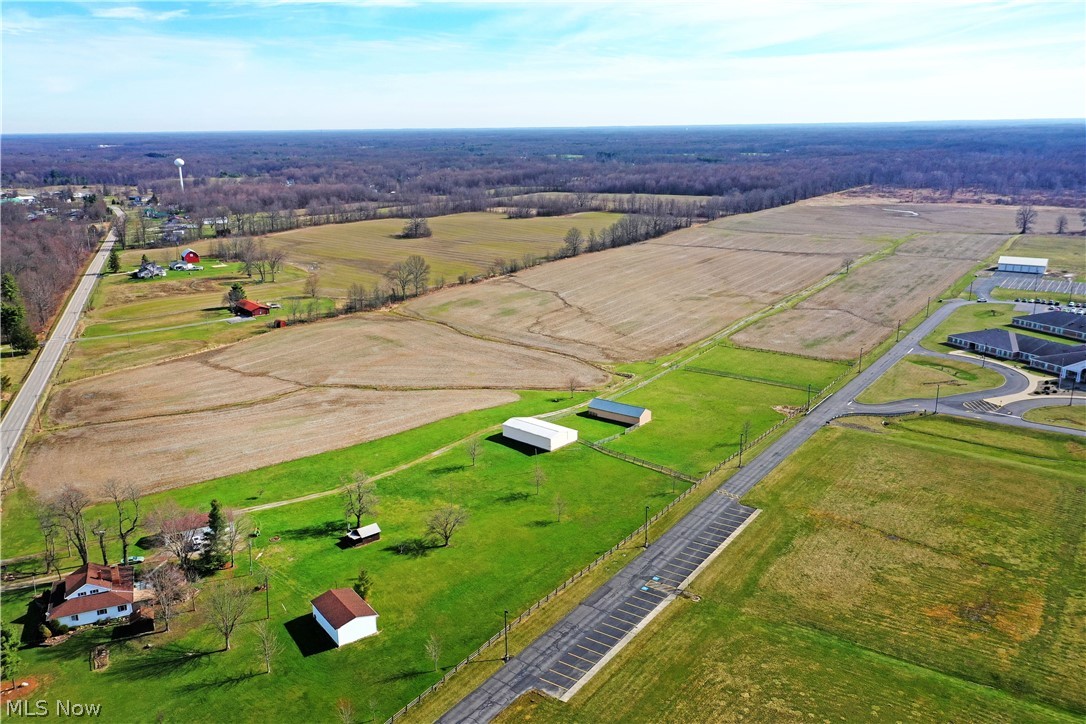 2506 State Route 534 Southington OH 44470