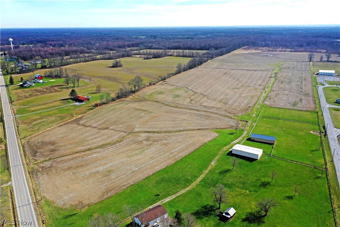 2506 State Route 534 Southington OH 44470