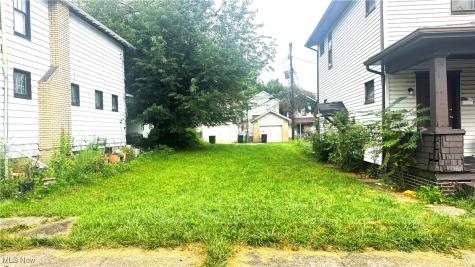 1309 Jefferson Street Steubenville OH 43952