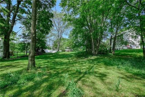 1921 Dwight Street Cuyahoga Falls OH 44221