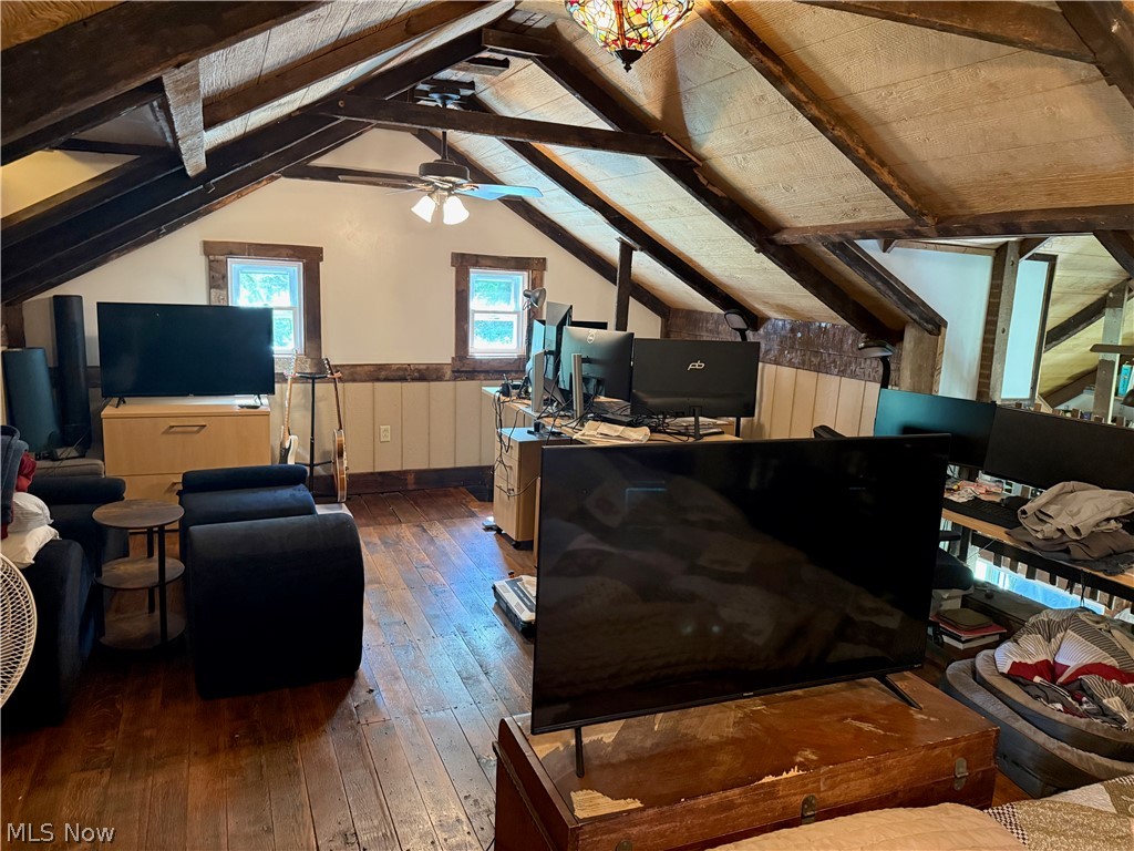 11811 Gaston Road Negley OH 44441