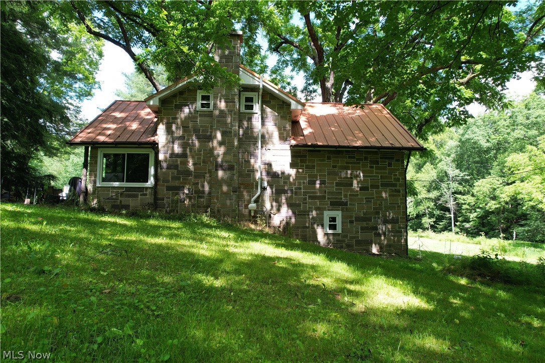 11811 Gaston Road Negley OH 44441