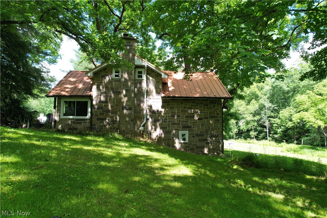 11811 Gaston Road Negley OH 44441