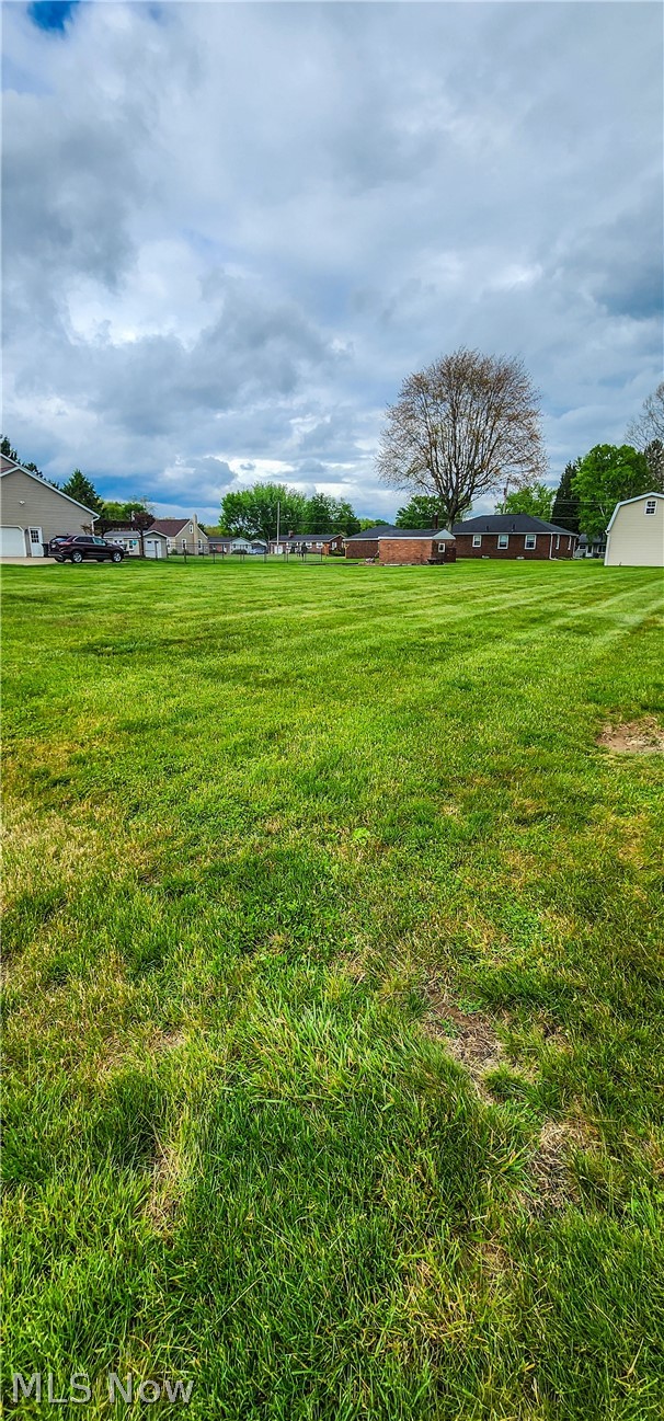 112 Hemlock Avenue Waynesburg OH 44688