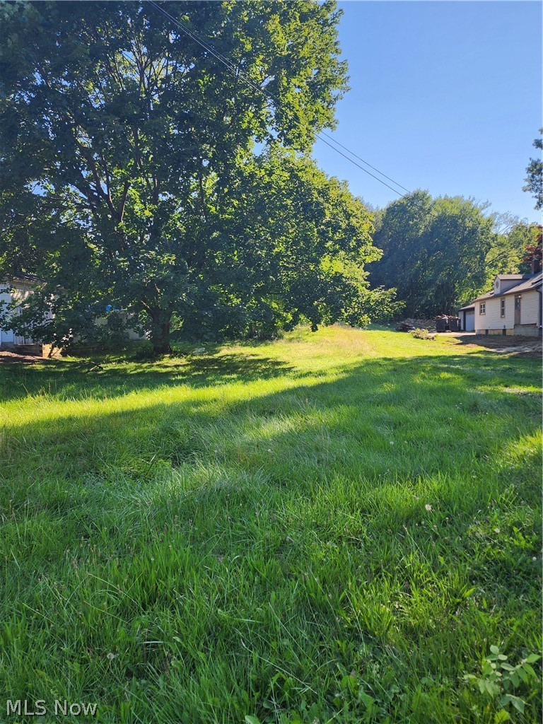 1496 Southeast Avenue Tallmadge OH 44278