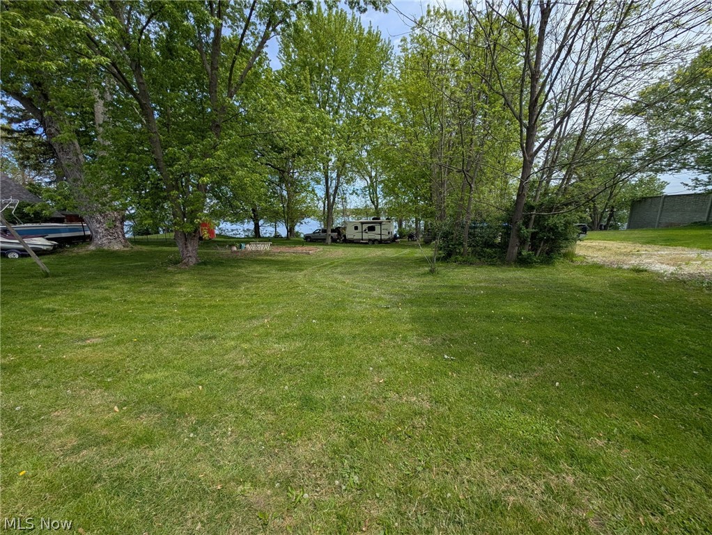 Vl Pine Drive Lake Milton OH 44429