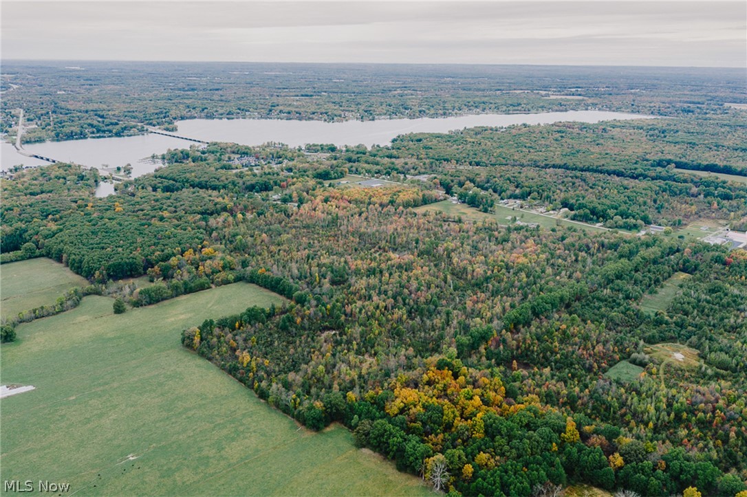 Mahoning Avenue Lake Milton OH 44429