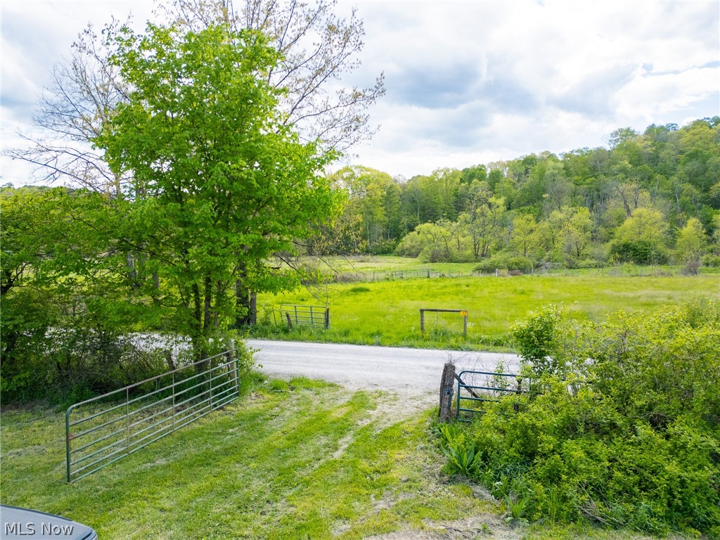 69800 Skull Fork Road Freeport OH 43973