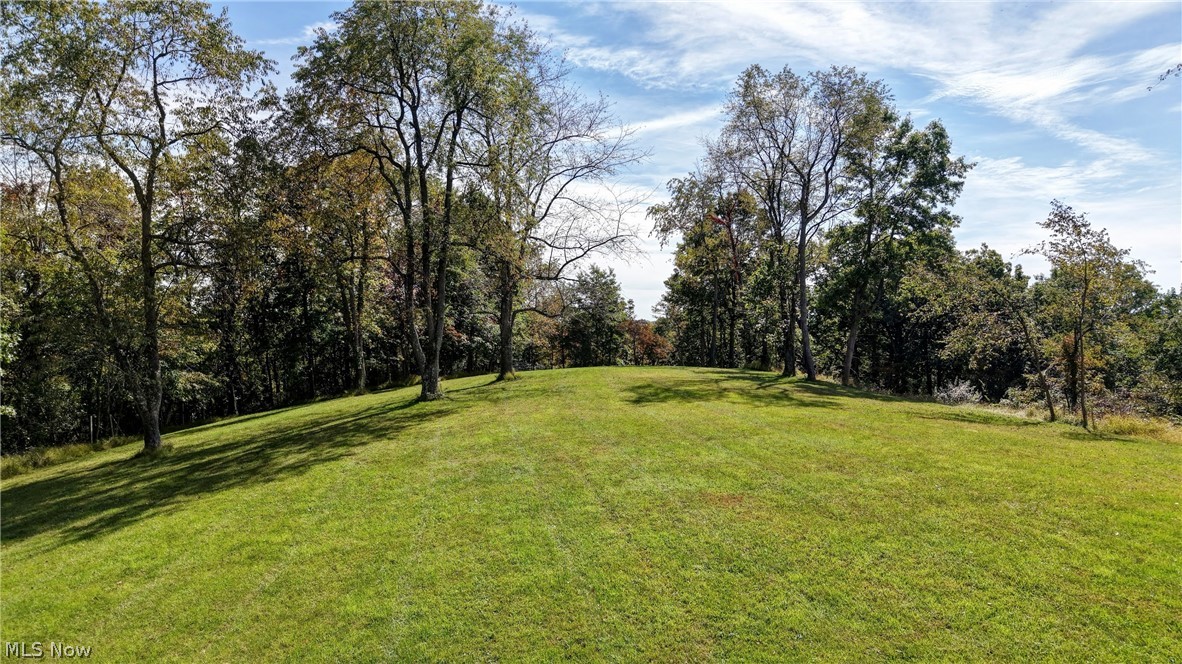 Edie Hill Road SE Uhrichsville OH 44683