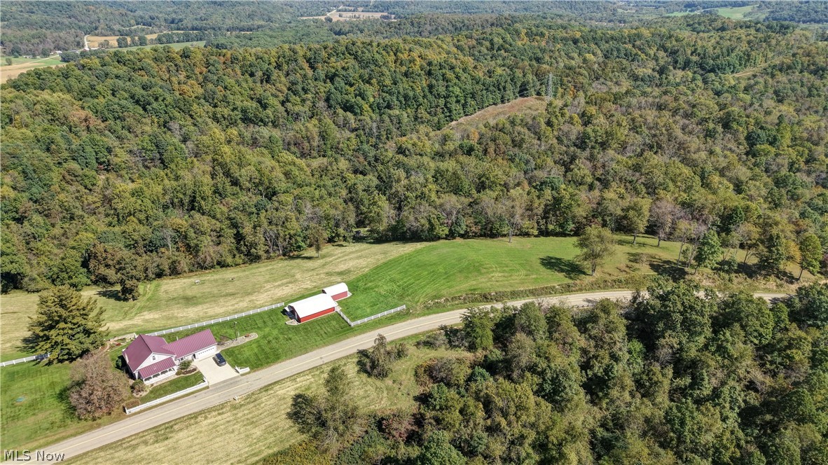 Edie Hill Road SE Uhrichsville OH 44683