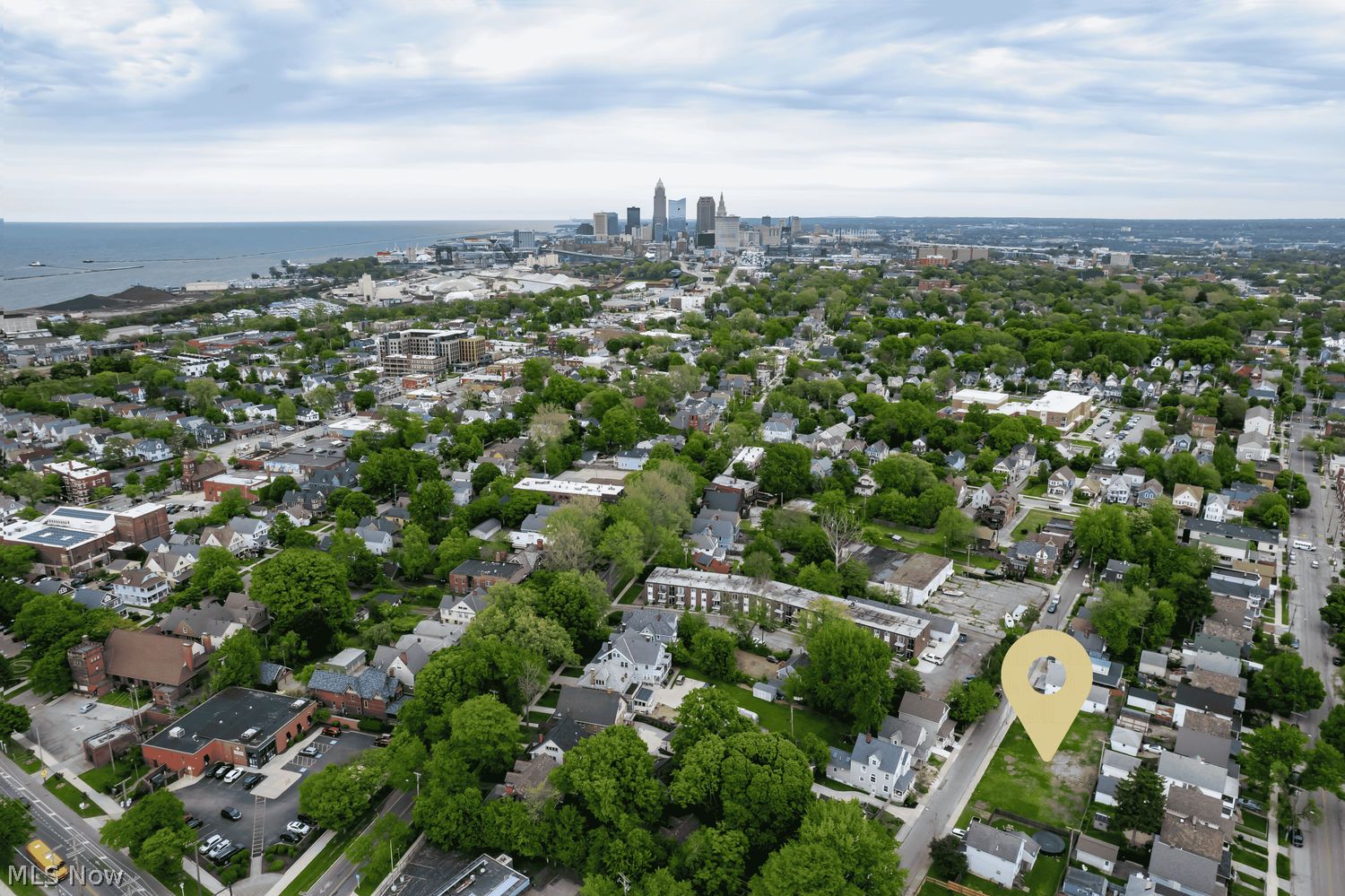 6107 Ellen Avenue Cleveland OH 44102