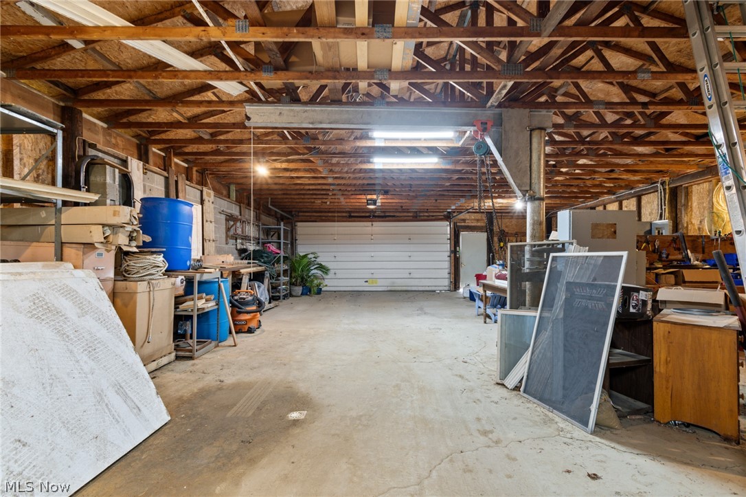 6031 Raindrop Road SE Amsterdam OH 43903