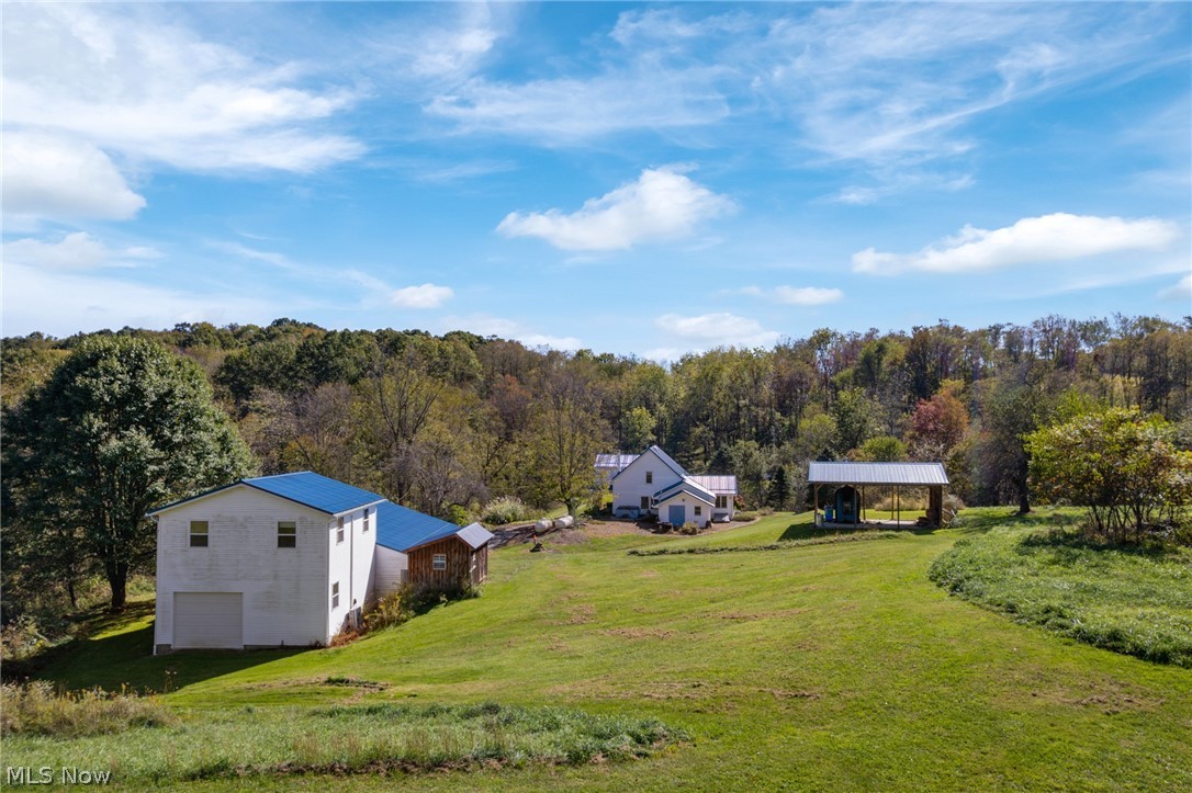 6031 Raindrop Road SE Amsterdam OH 43903