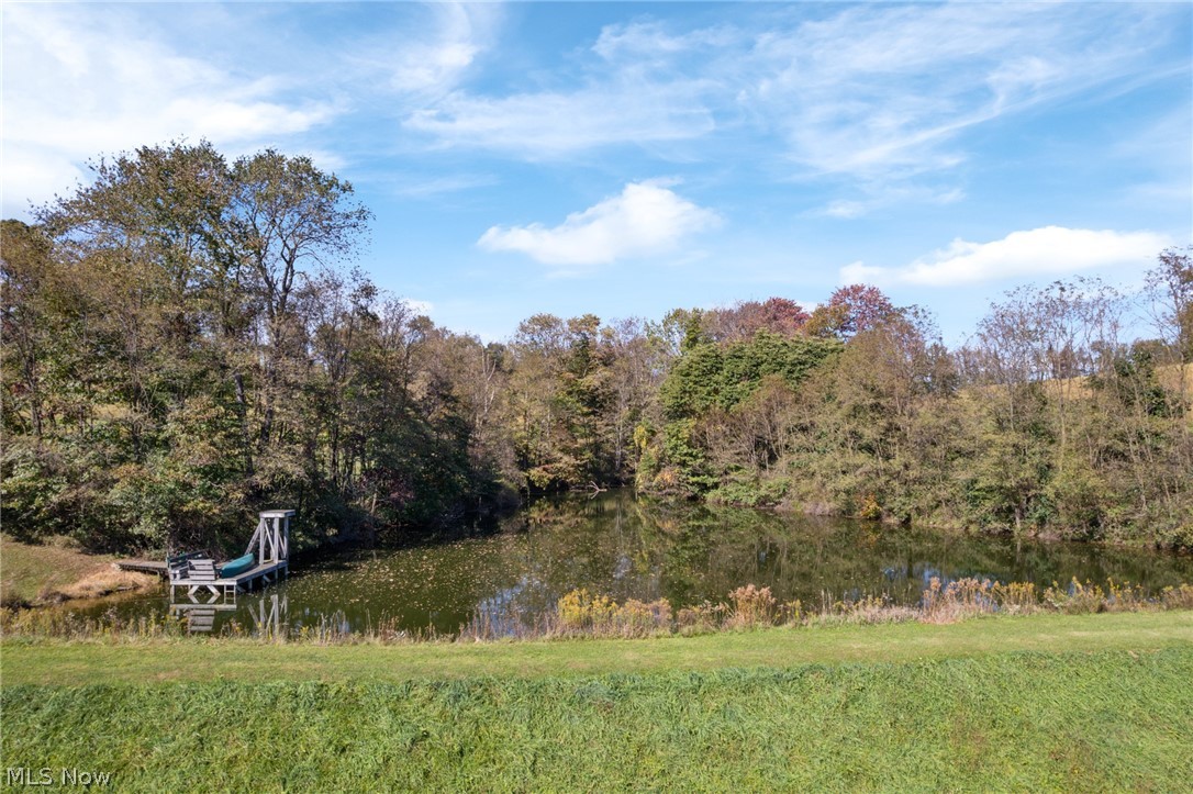 6031 Raindrop Road SE Amsterdam OH 43903