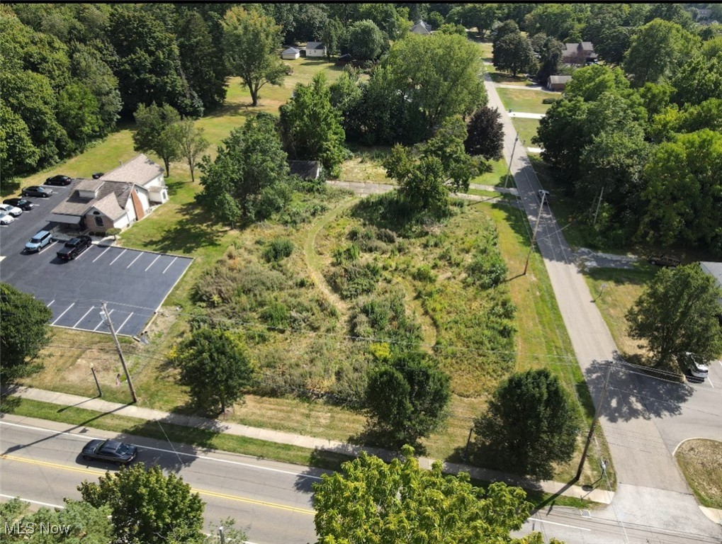 8530 Market Warren OH 44484