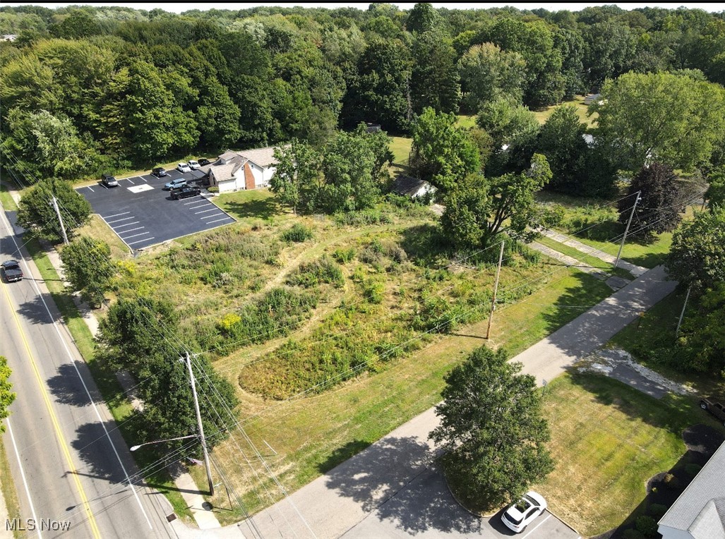 8530 Market Warren OH 44484