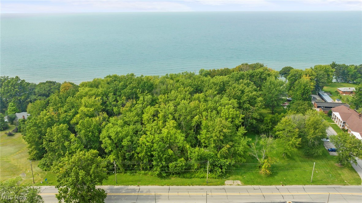 3337 Lake Road W Ashtabula OH 44004