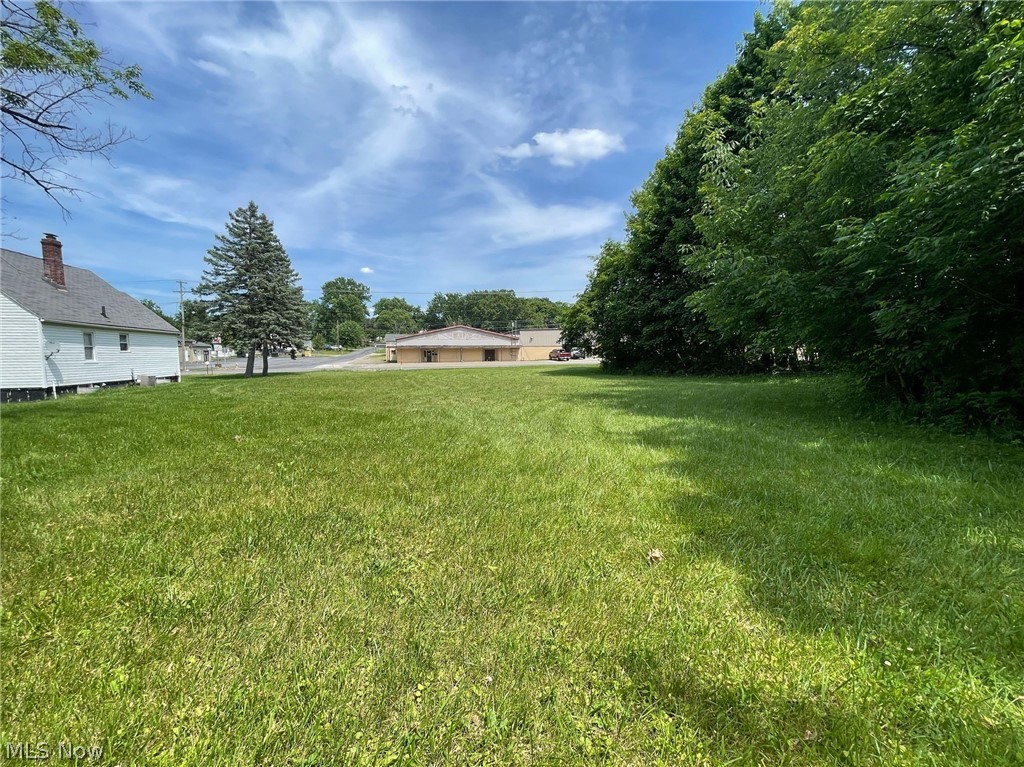 V/l Massillon Road Akron OH 44312