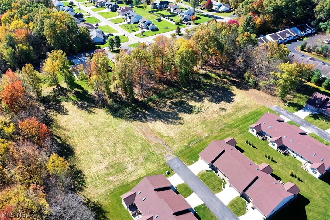 10 Bayview Circle Cortland OH 44410