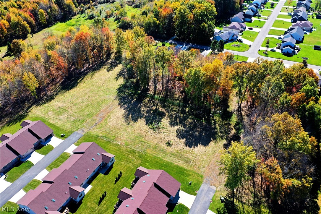 10 Bayview Circle Cortland OH 44410
