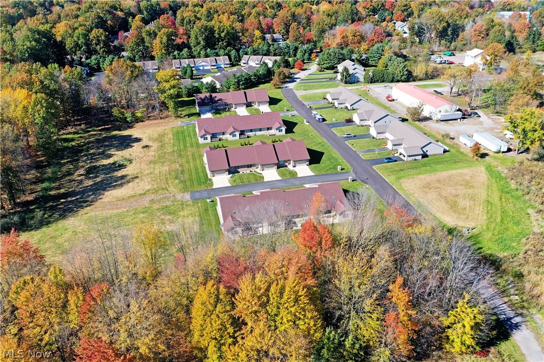 10 Bayview Circle Cortland OH 44410