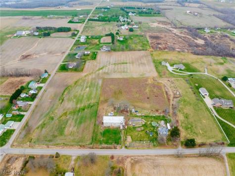 Pigeon Run Avenue SW Navarre OH 44662