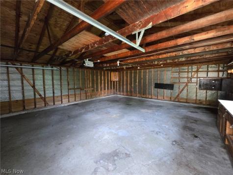 2518 Cathy Drive NE Canton OH 44705