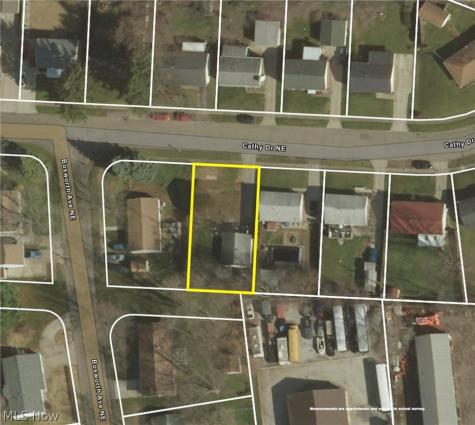 2518 Cathy Drive NE Canton OH 44705
