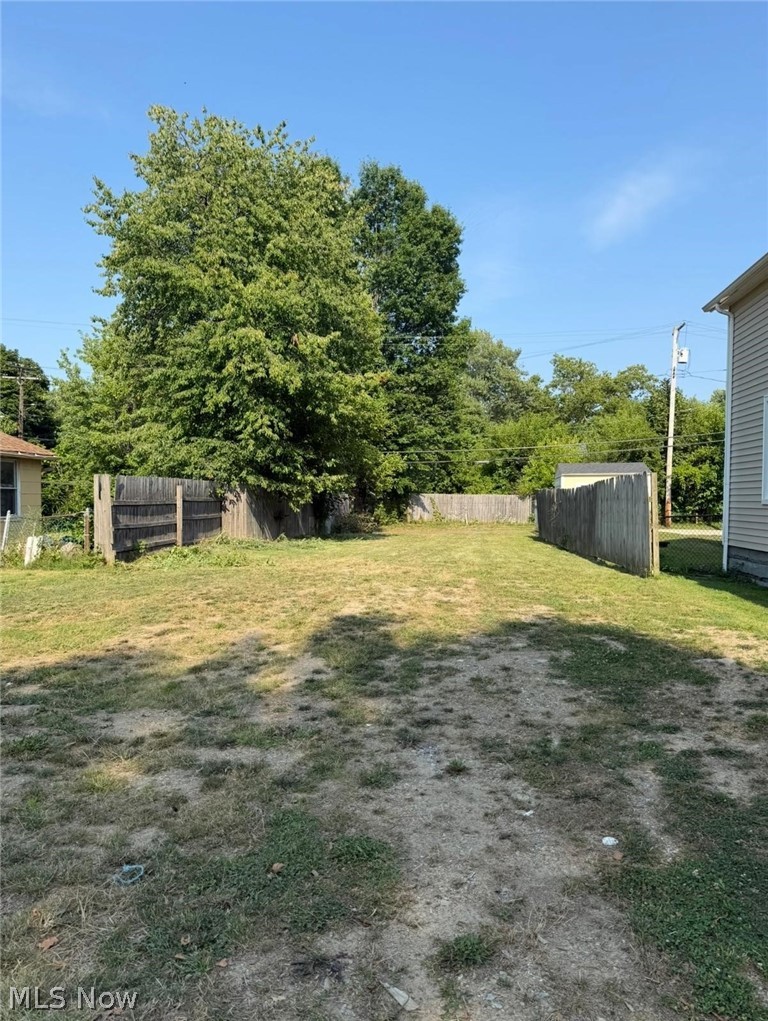 2101 W 85th Street Cleveland OH 44102