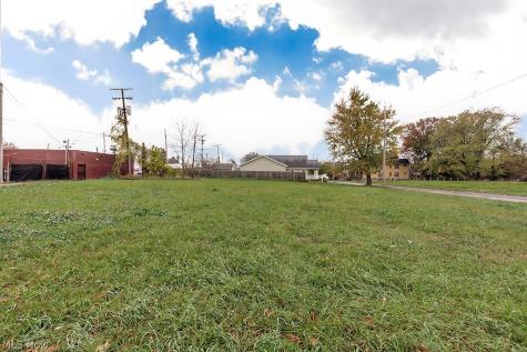 812 E 125th Street Cleveland OH 44108